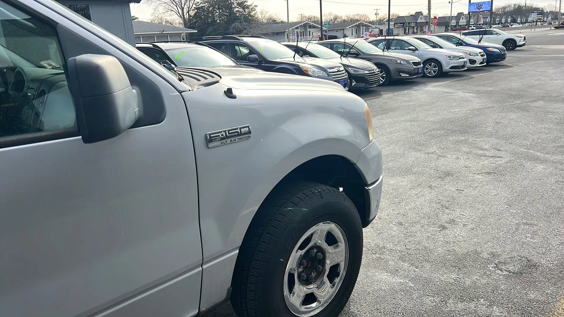 Used 2006 Ford F150 XLT image 12