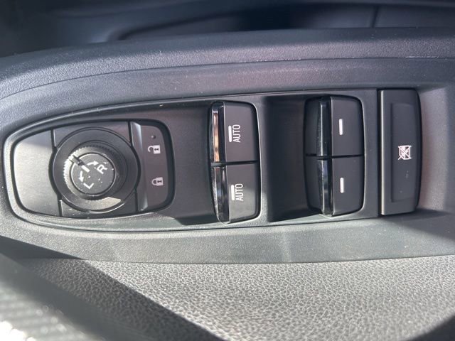 Used 2024 Subaru Crosstrek 2.0i Premium image 14