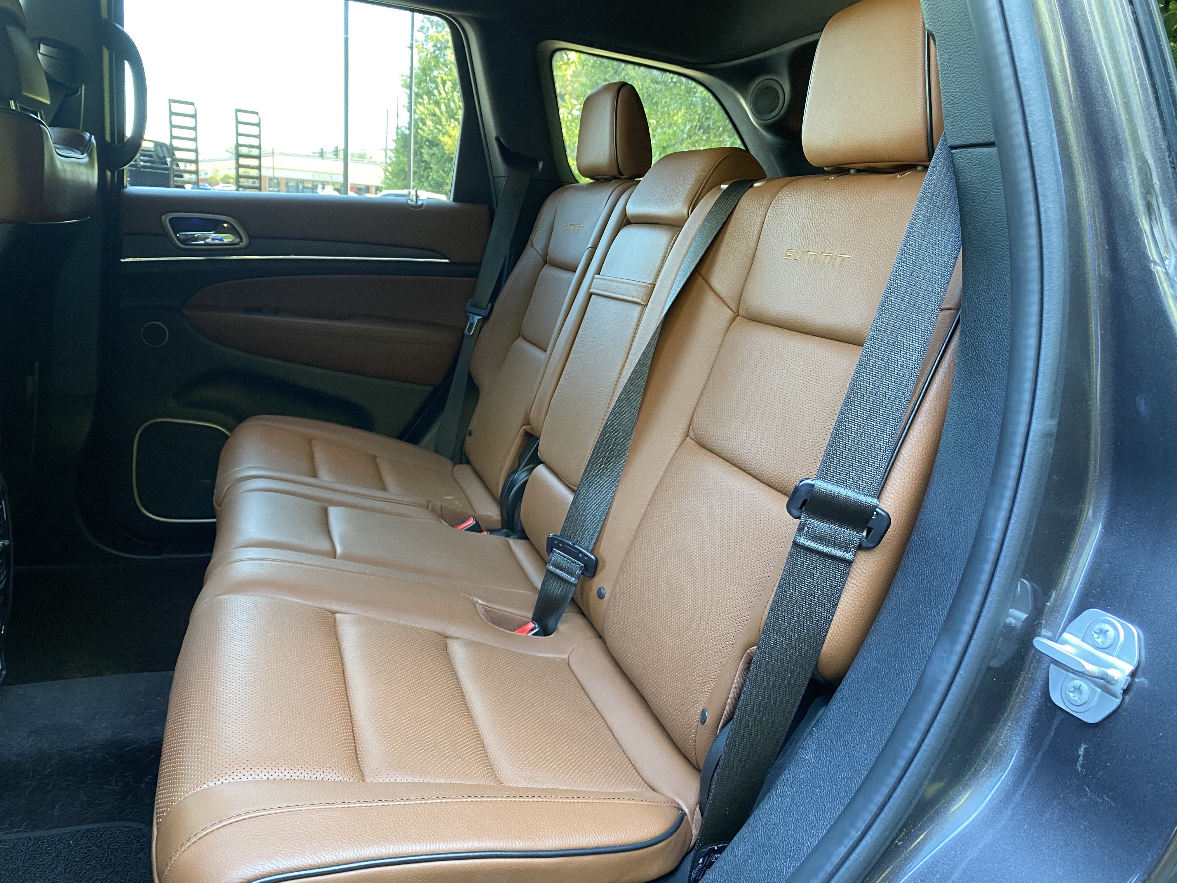 Used 2017 Jeep Grand Cherokee Summit AWD/4WD image 36