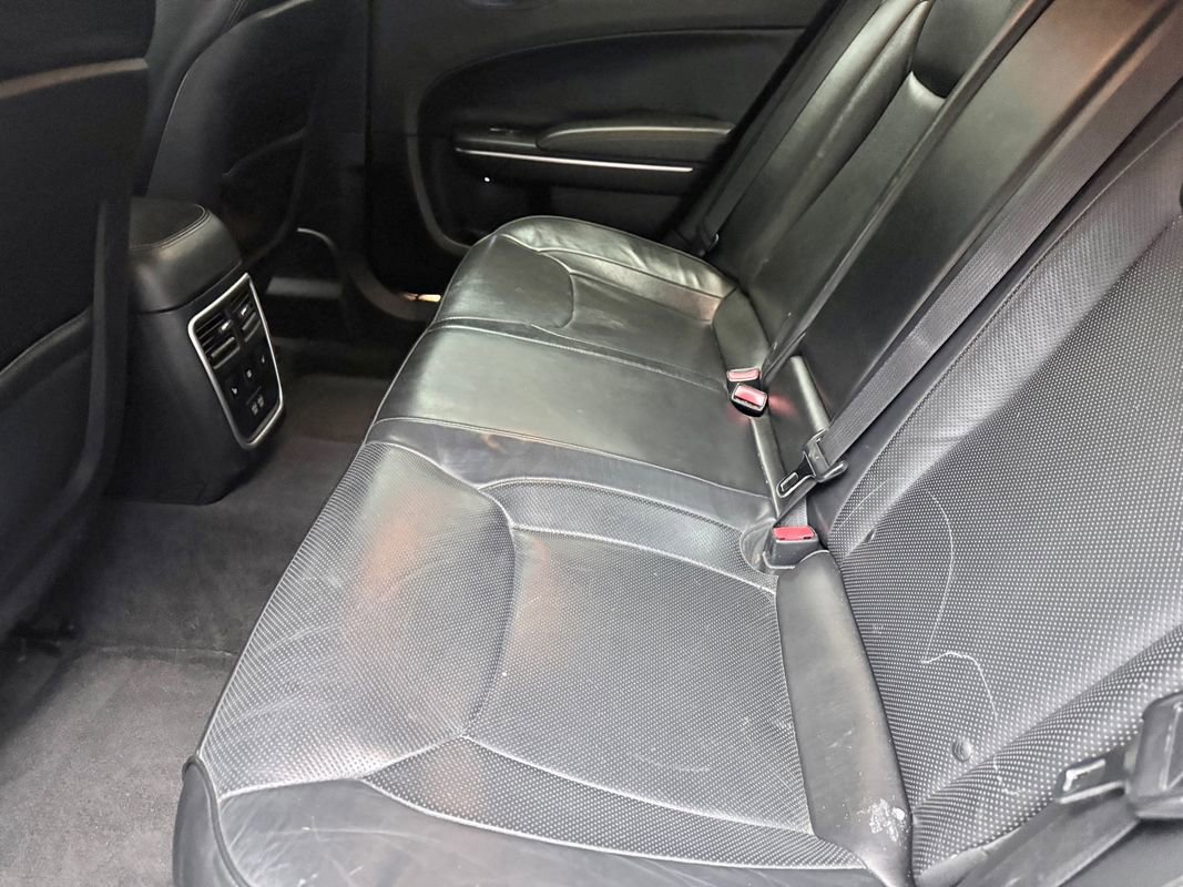 Used 2016 Chrysler 300 C image 14