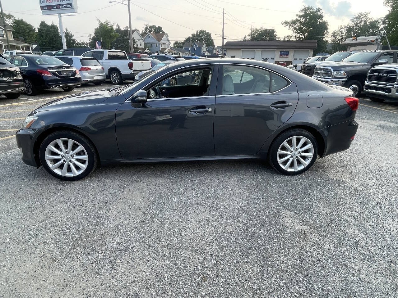Used 2009 Lexus IS 250 AWD w/ Preferred Accessory Pkg image 4