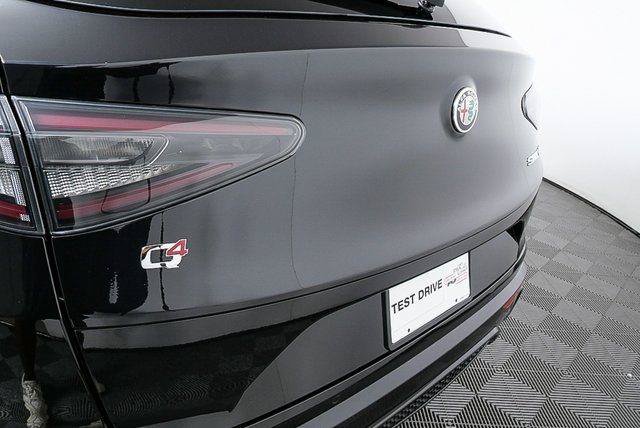 New 2025 Alfa Romeo Stelvio Sprint AWD/4WD image 37