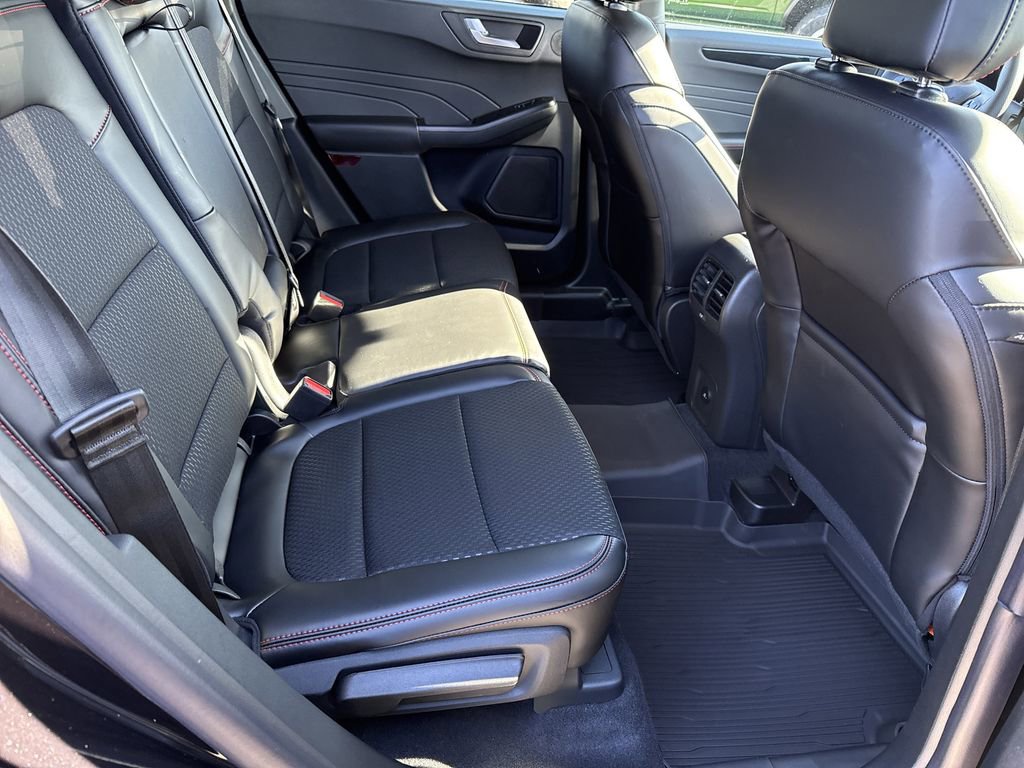 New 2026 Ford Escape ST-Line Select w/ Tech Pack #2 AWD/4WD image 15