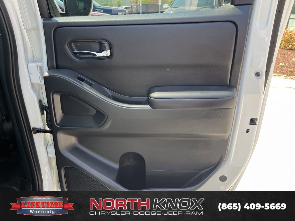 Used 2025 Nissan Frontier SV w/ SV Convenience Package AWD/4WD image 24