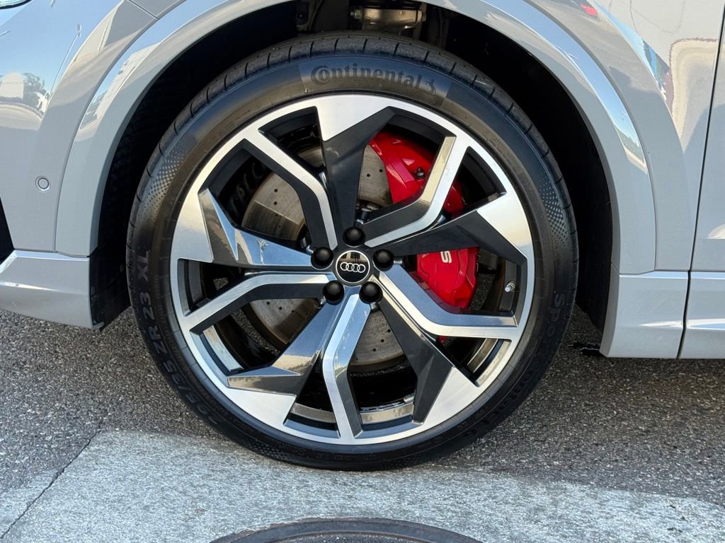 Used 2024 Audi RS Q8 w/ Black Optic Package image 55