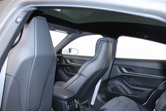 New 2025 Porsche Taycan image 23