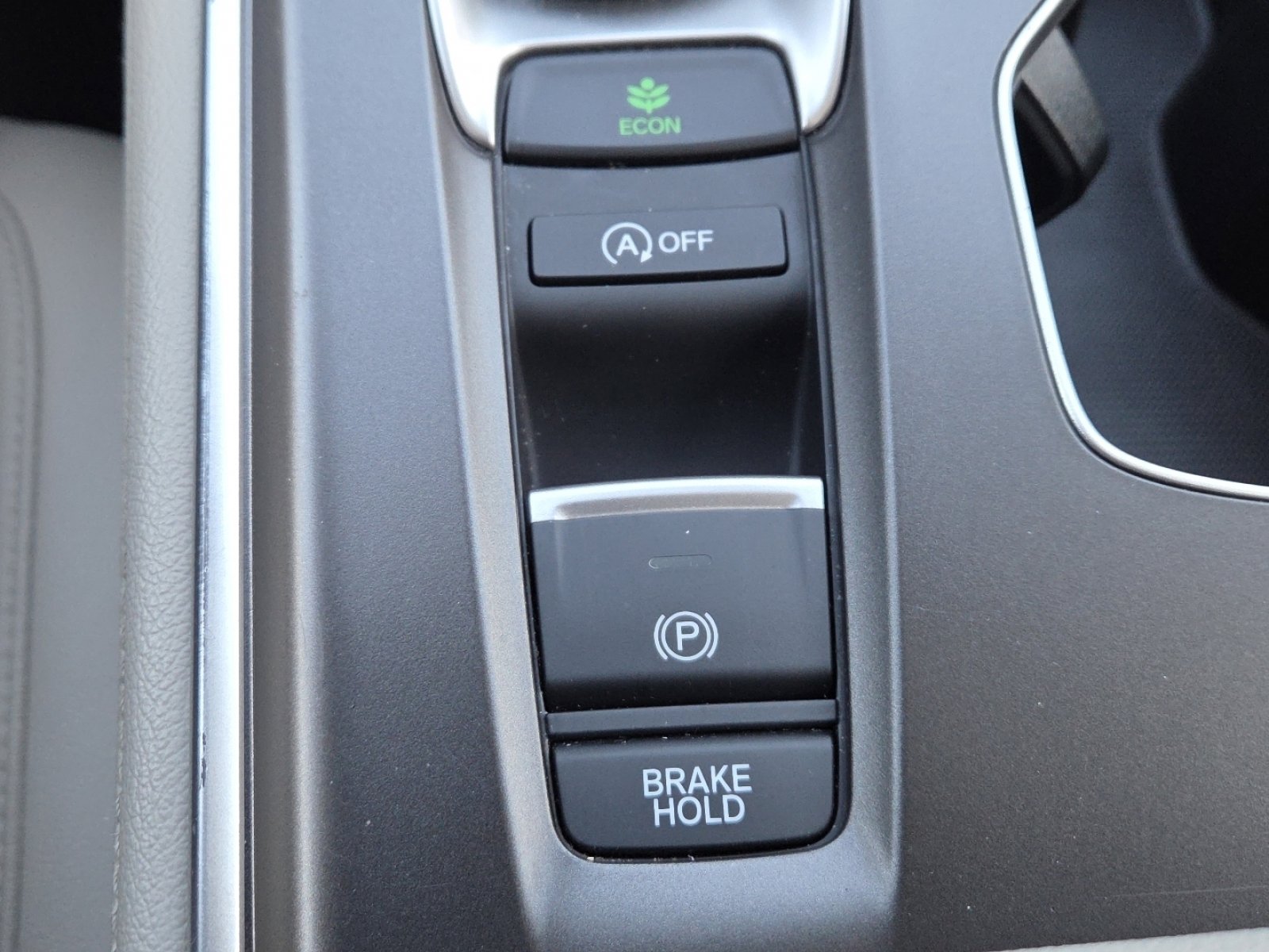 Used 2022 Honda Accord EX-L image 32