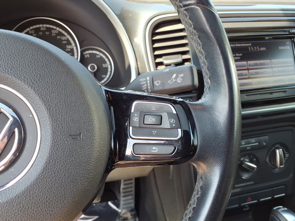 Used 2014 Volkswagen Beetle R-Line FWD image 20