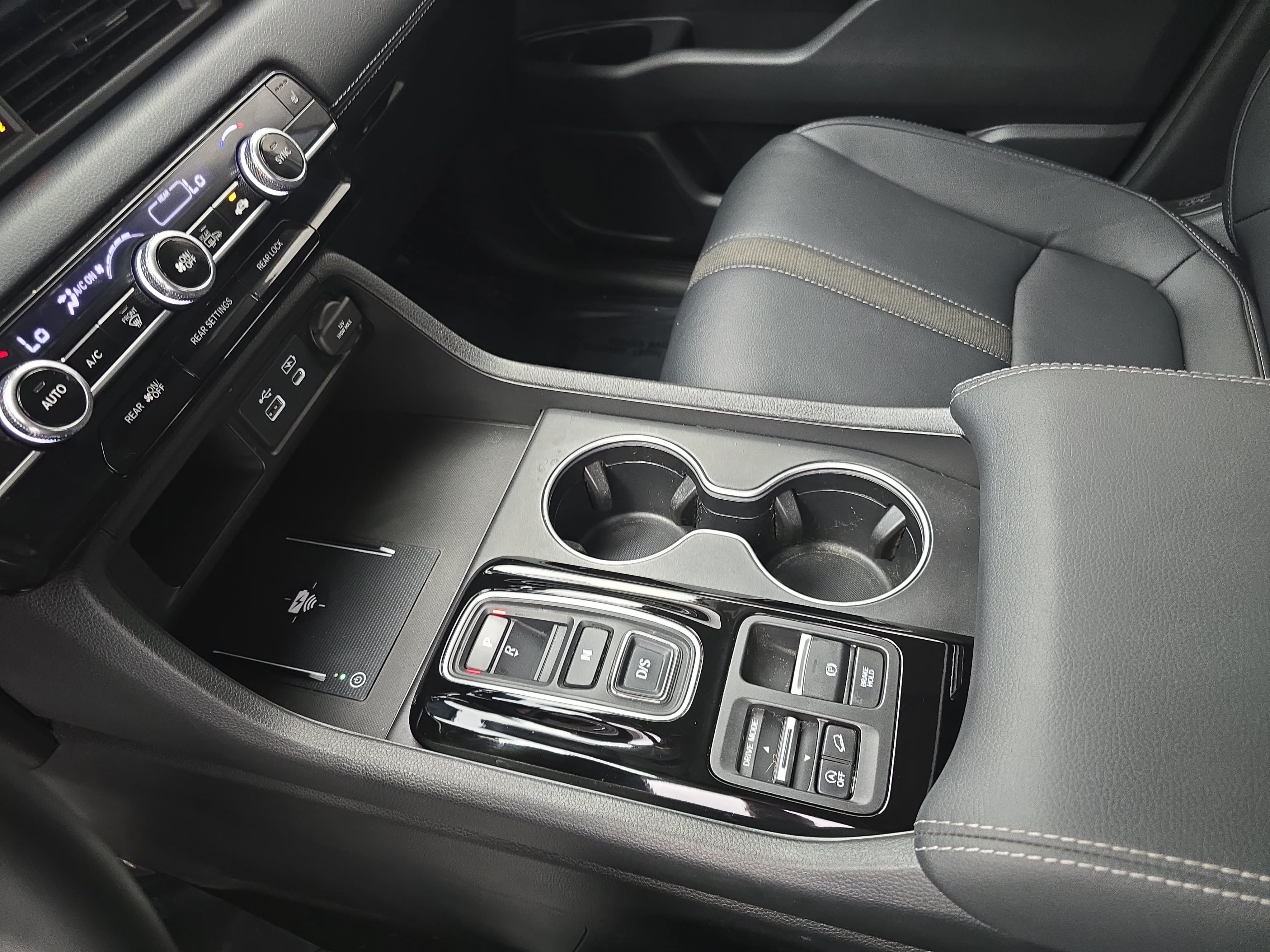 Certified 2025 Honda Pilot Touring image 26