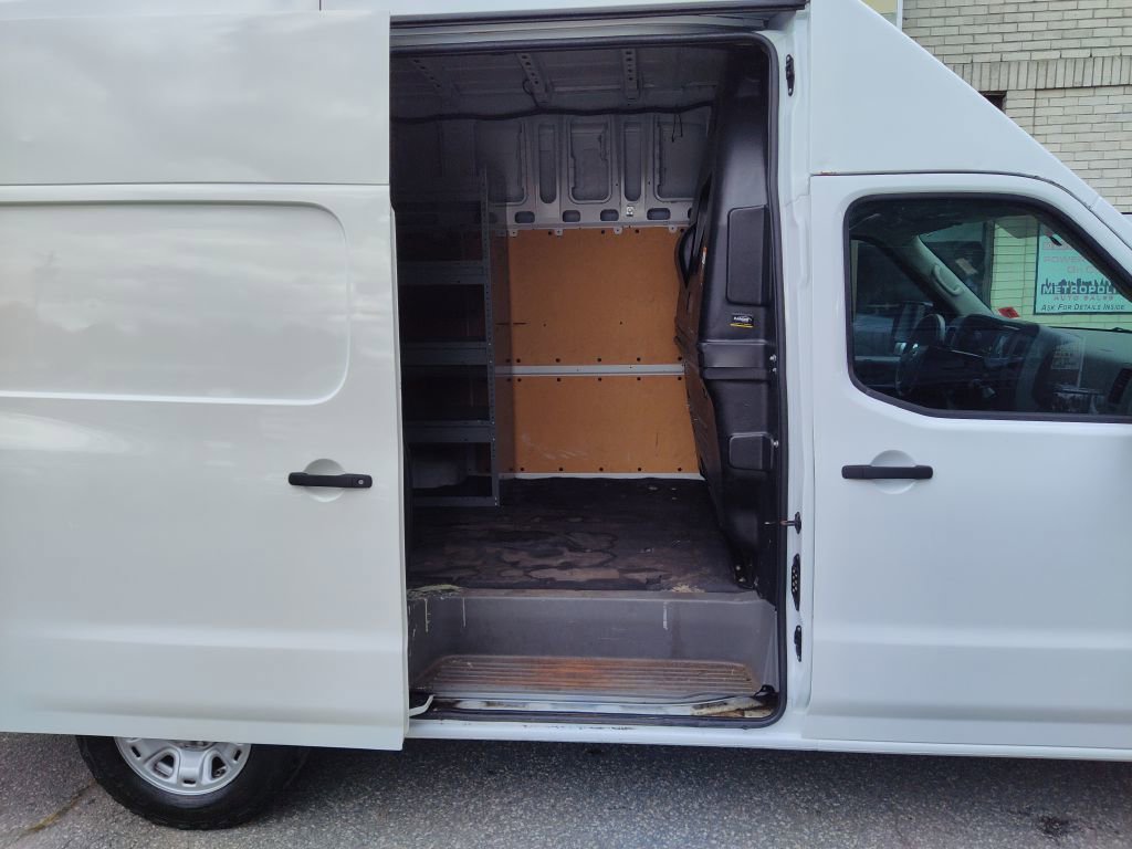 Used 2020 Nissan NV 2500 SV w/ Navigation Package image 17