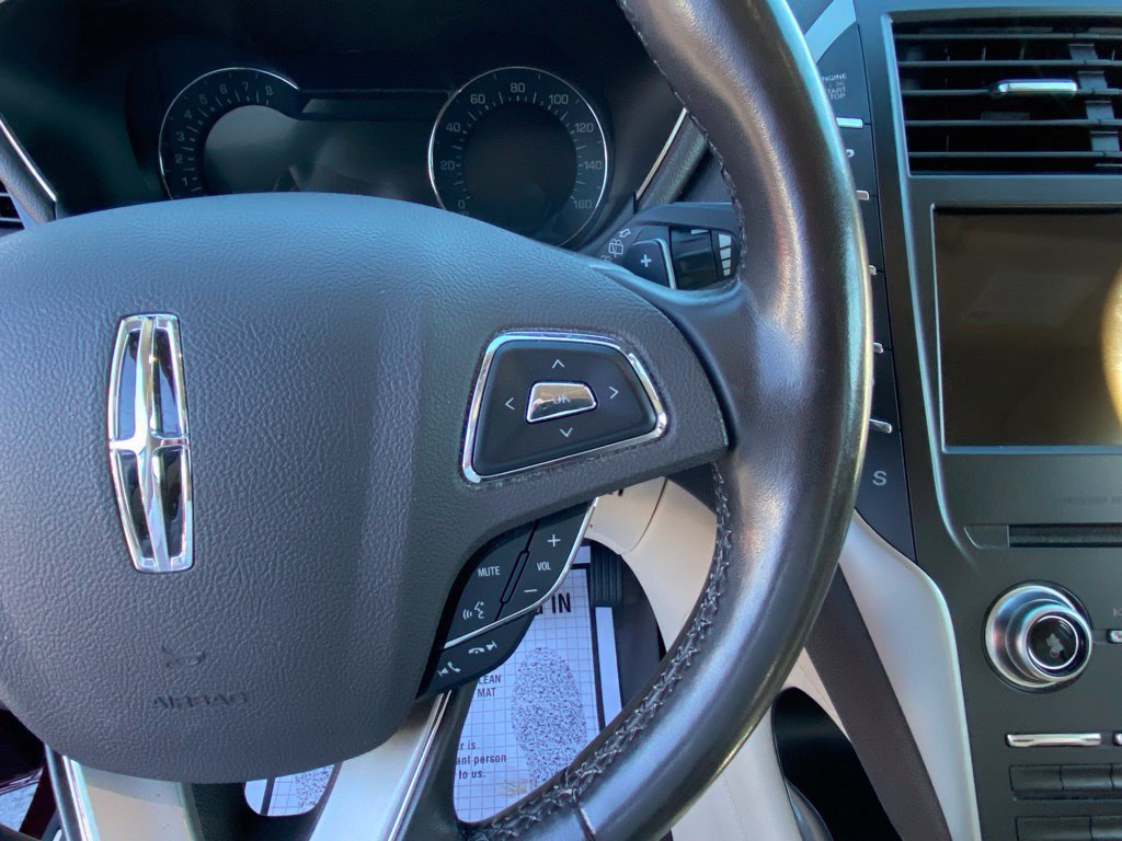 Used 2019 Lincoln MKC Select w/ Select Plus Package AWD/4WD image 16