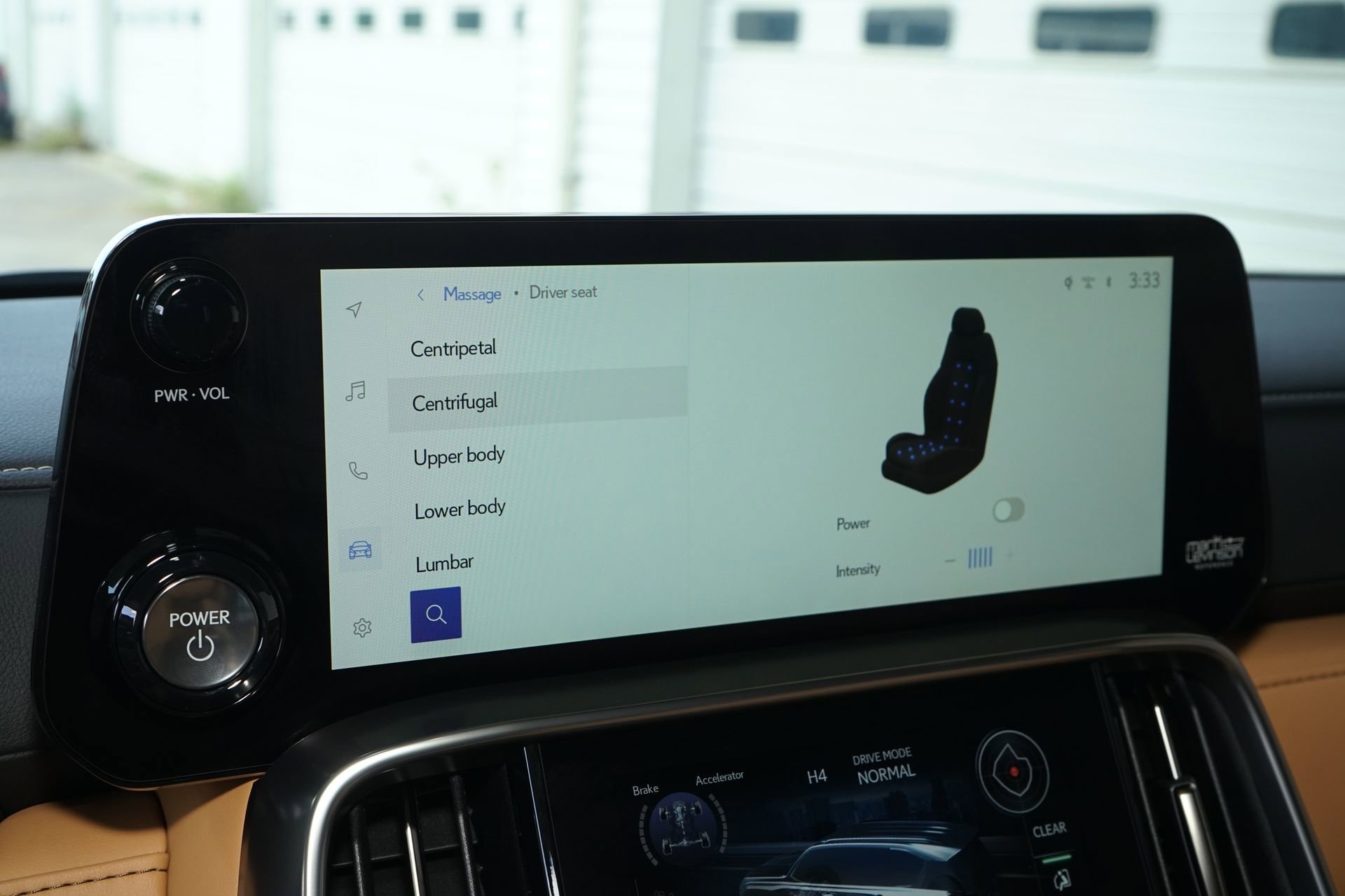 Used 2026 Lexus LX 700h Luxury image 16