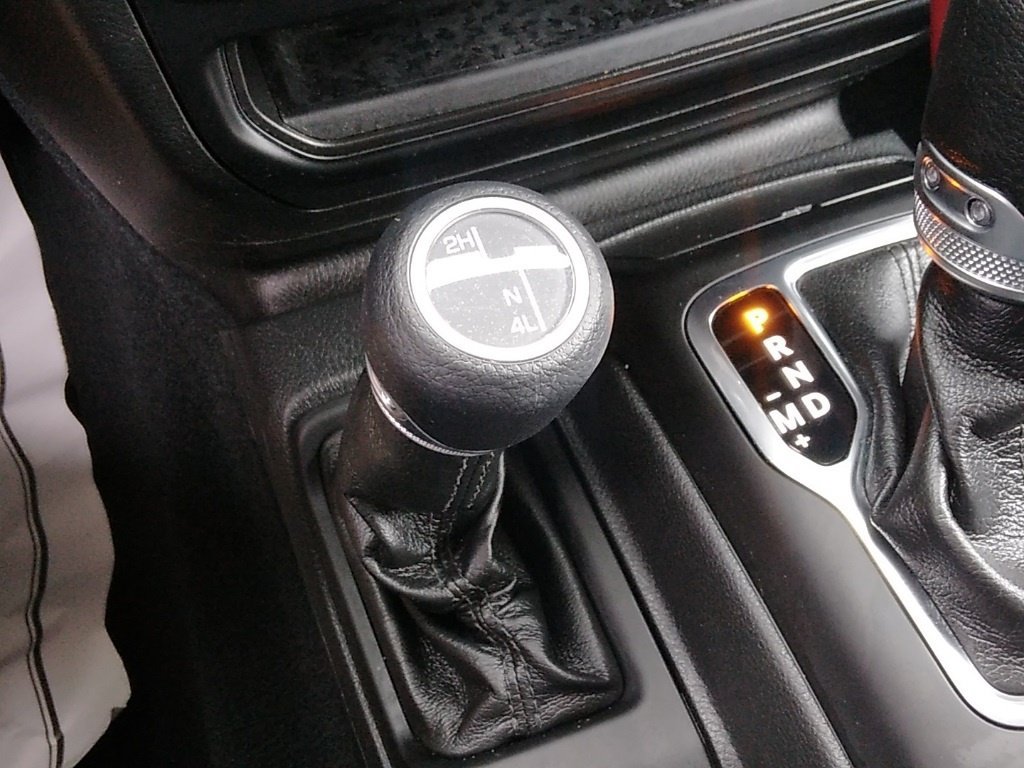 Used 2022 Jeep Wrangler Unlimited Sport AWD/4WD image 21