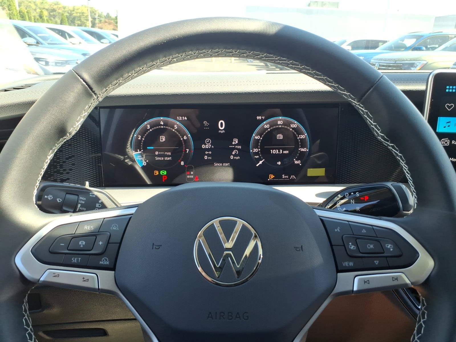 New 2026 Volkswagen Tiguan SE AWD/4WD image 13