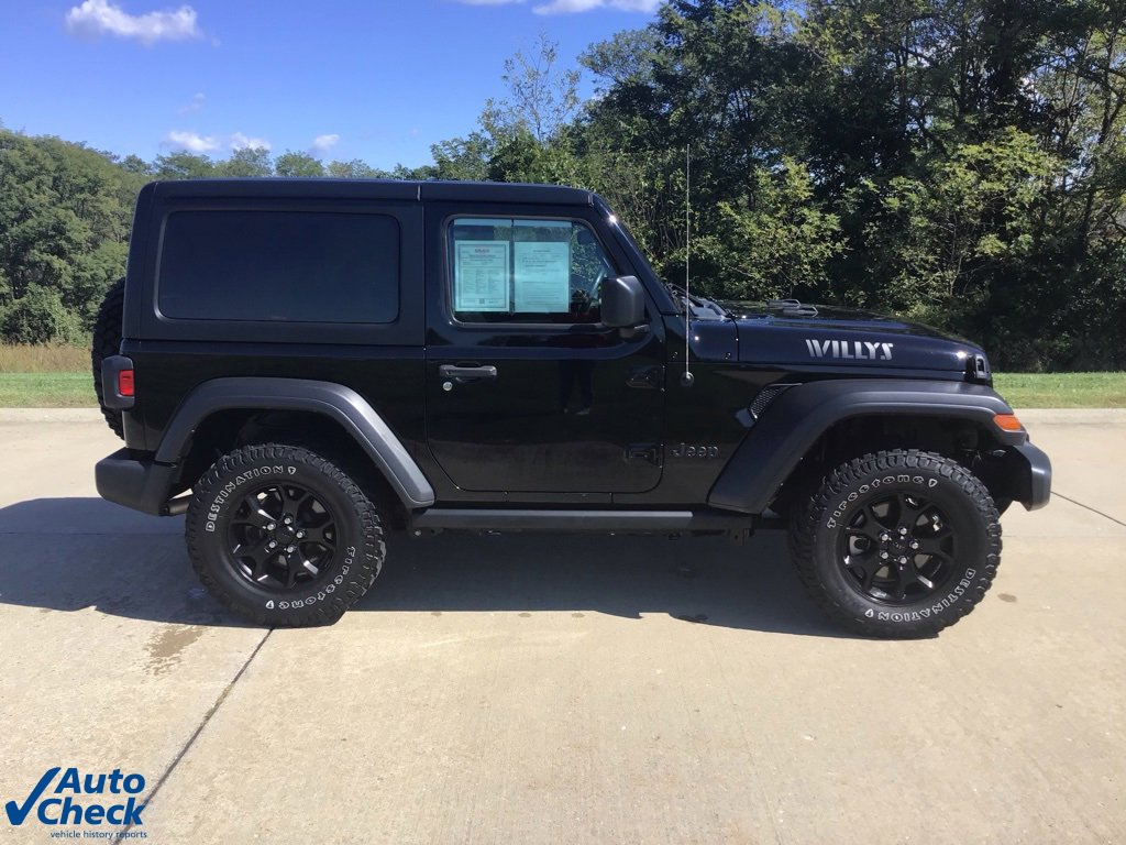 Used 2022 Jeep Wrangler Willys image 2