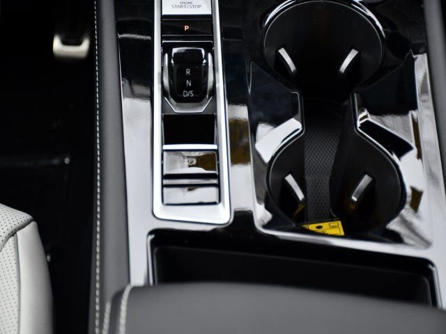 New 2026 Volkswagen Atlas Cross Sport SEL Premium R-Line image 27