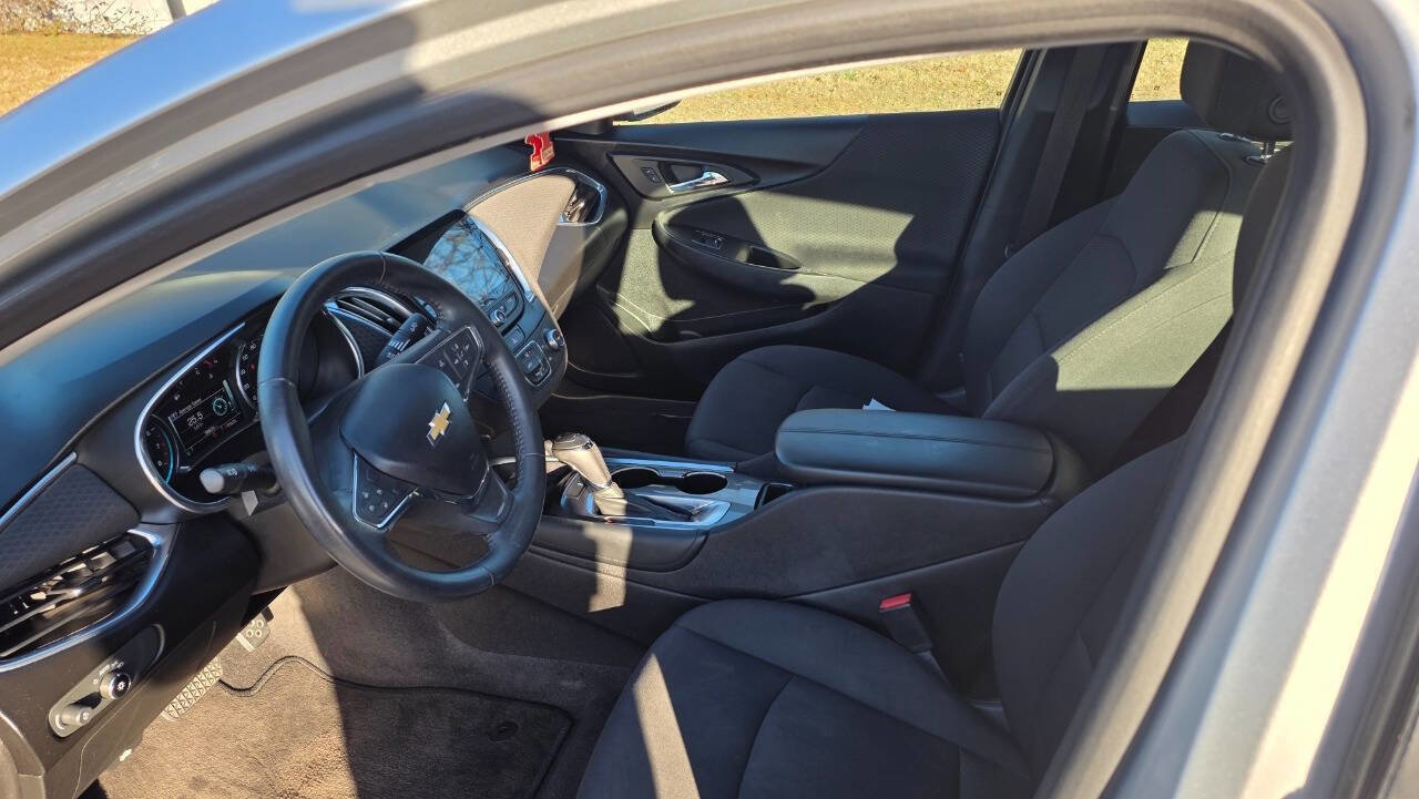 Used 2016 Chevrolet Malibu LT image 8