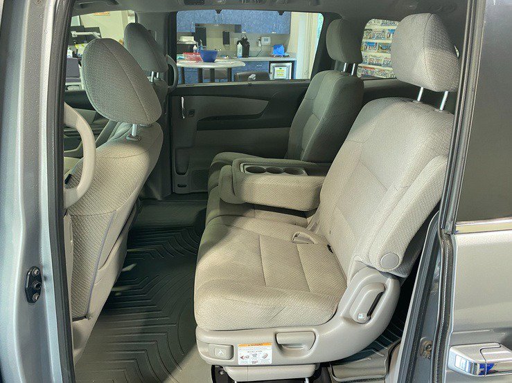 Used 2016 Honda Odyssey SE image 16