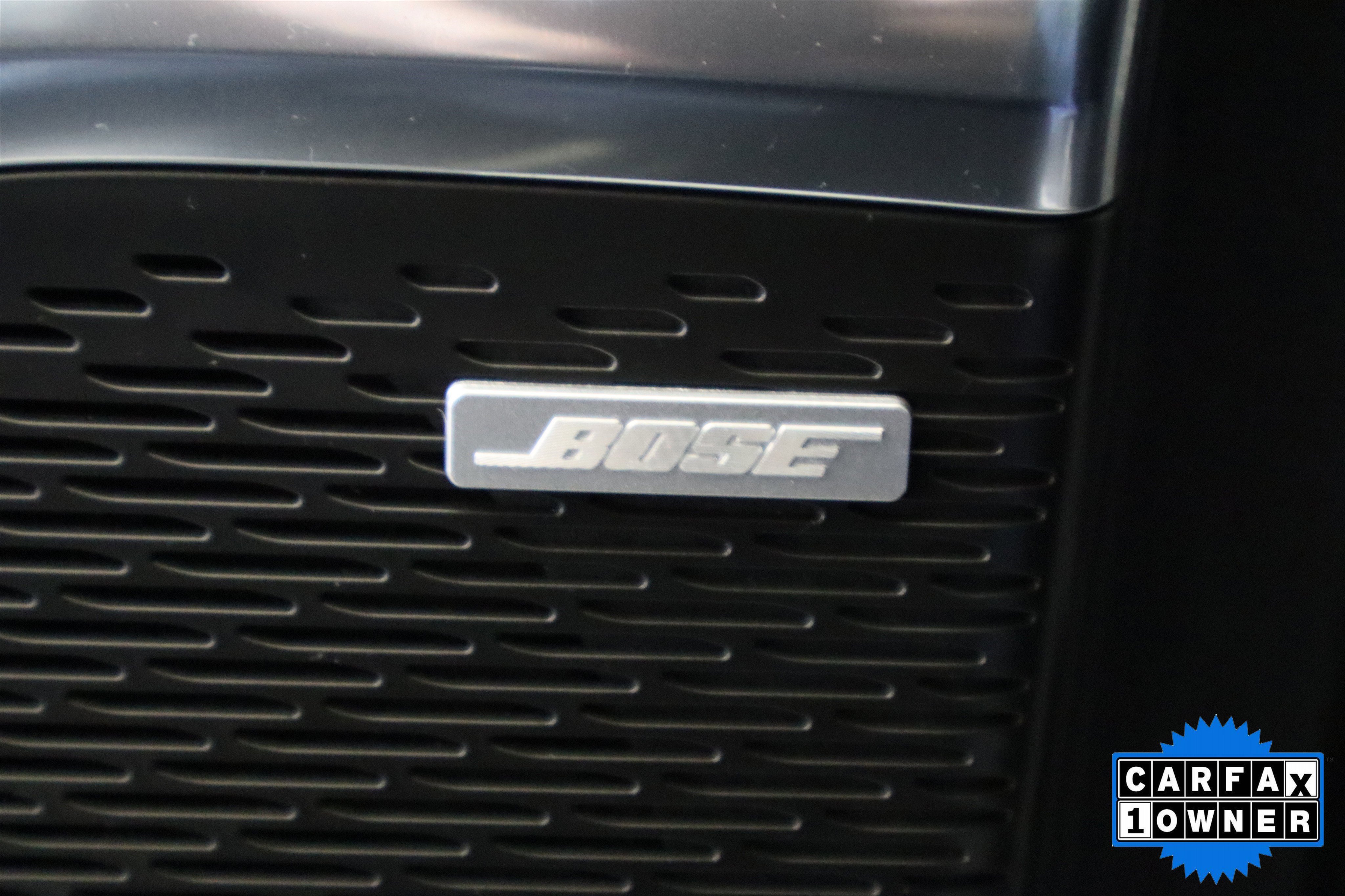 Used 2025 GMC Acadia Elevation image 34