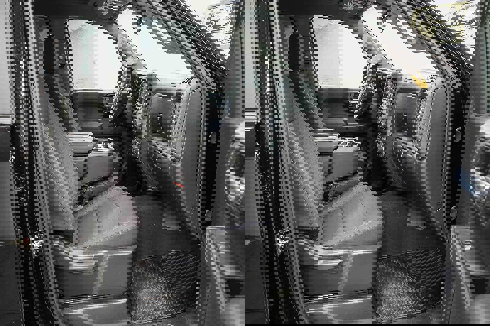 Used 2026 Chevrolet Silverado 1500 Custom w/ Turbomax Blackout Package image 16