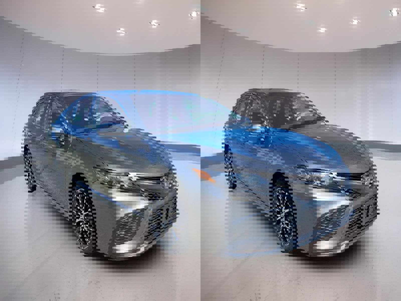 Used 2024 Toyota Camry SE