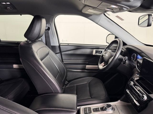 Used 2021 Ford Explorer Limited w/ Equipment Group 301A RWD image 32