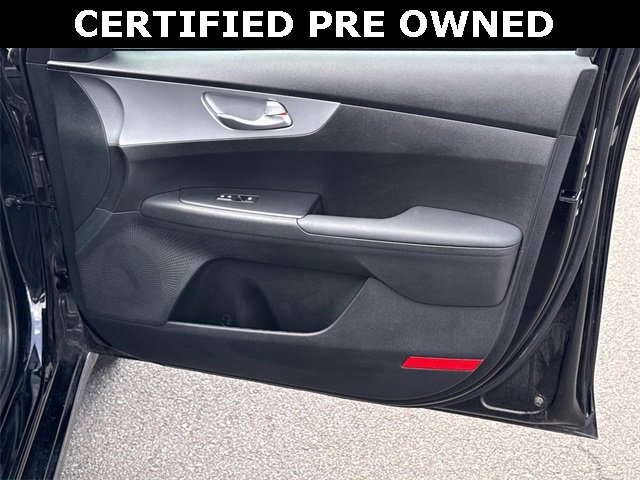 Used 2023 Kia Forte LXS image 8