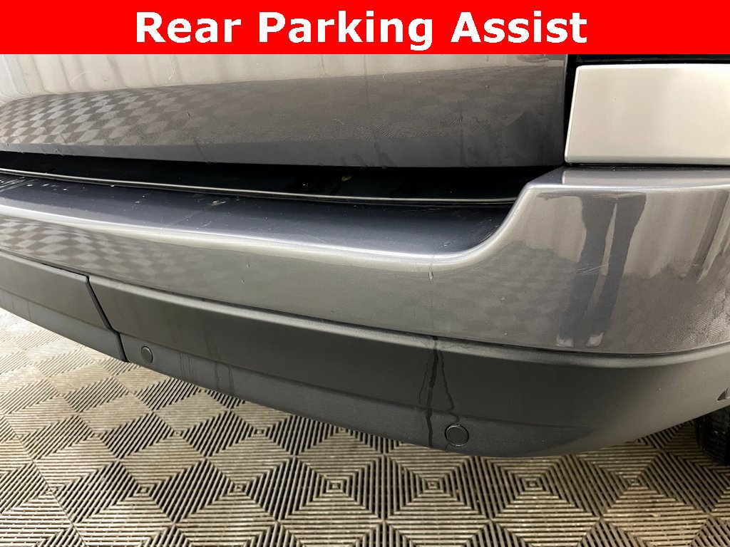 Used 2016 Land Rover Range Rover HSE image 16