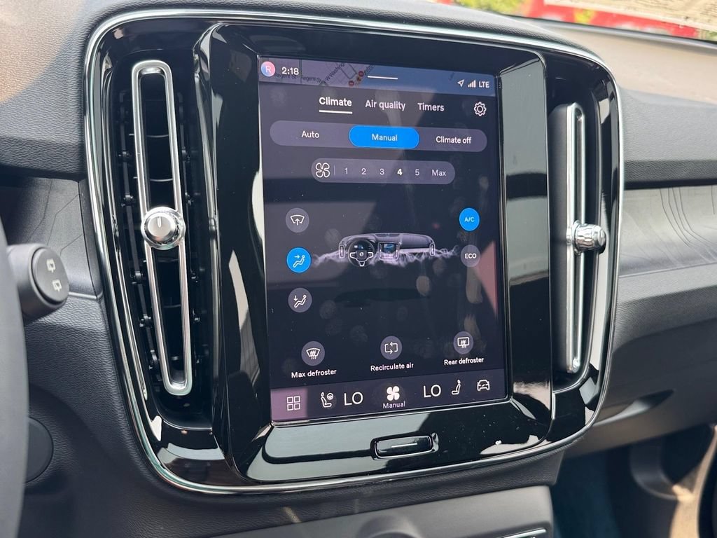 Certified 2023 Volvo XC40 Recharge Ultimate AWD/4WD image 17