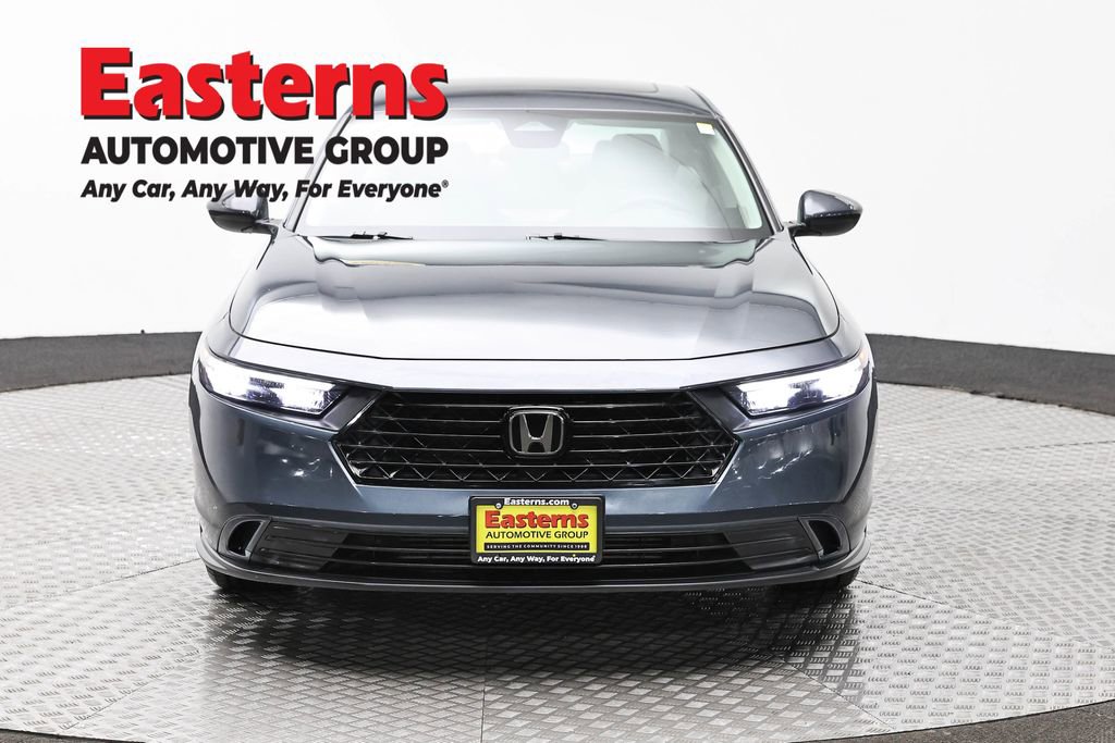 Used 2023 Honda Accord EX image 2