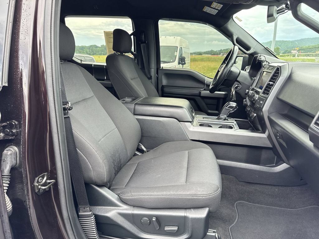 Used 2020 Ford F150 XLT w/ Equipment Group 302A Luxury AWD/4WD image 23