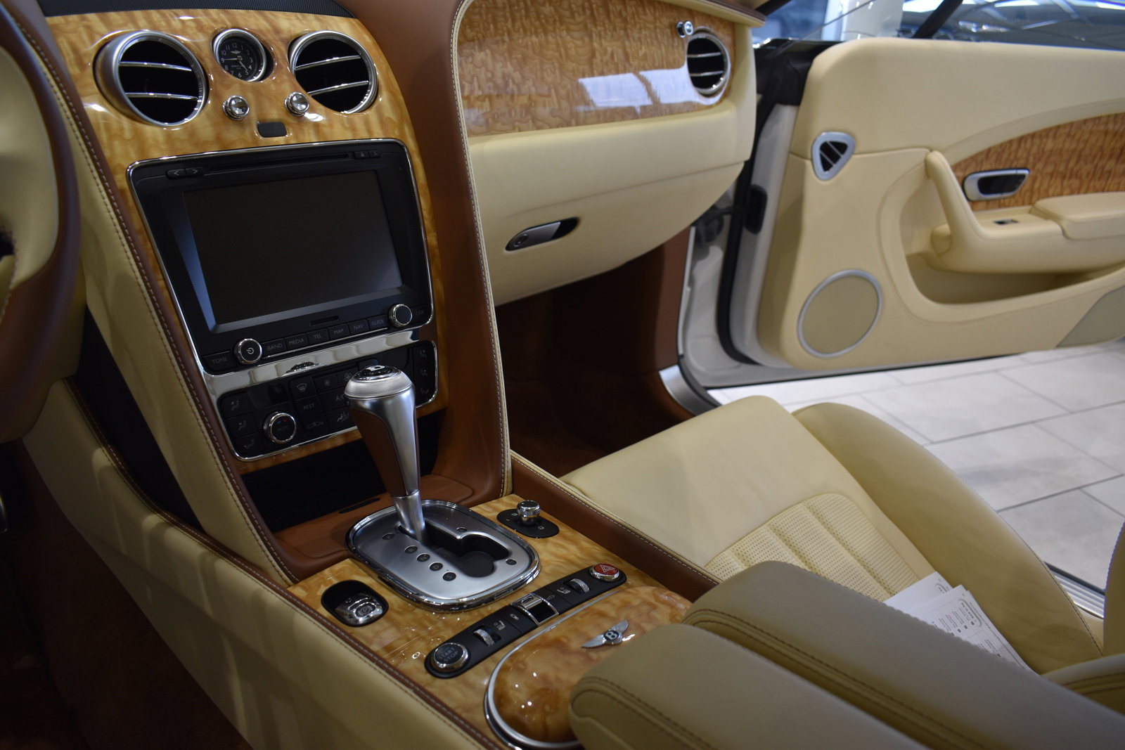 Used 2013 Bentley Continental GT image 21