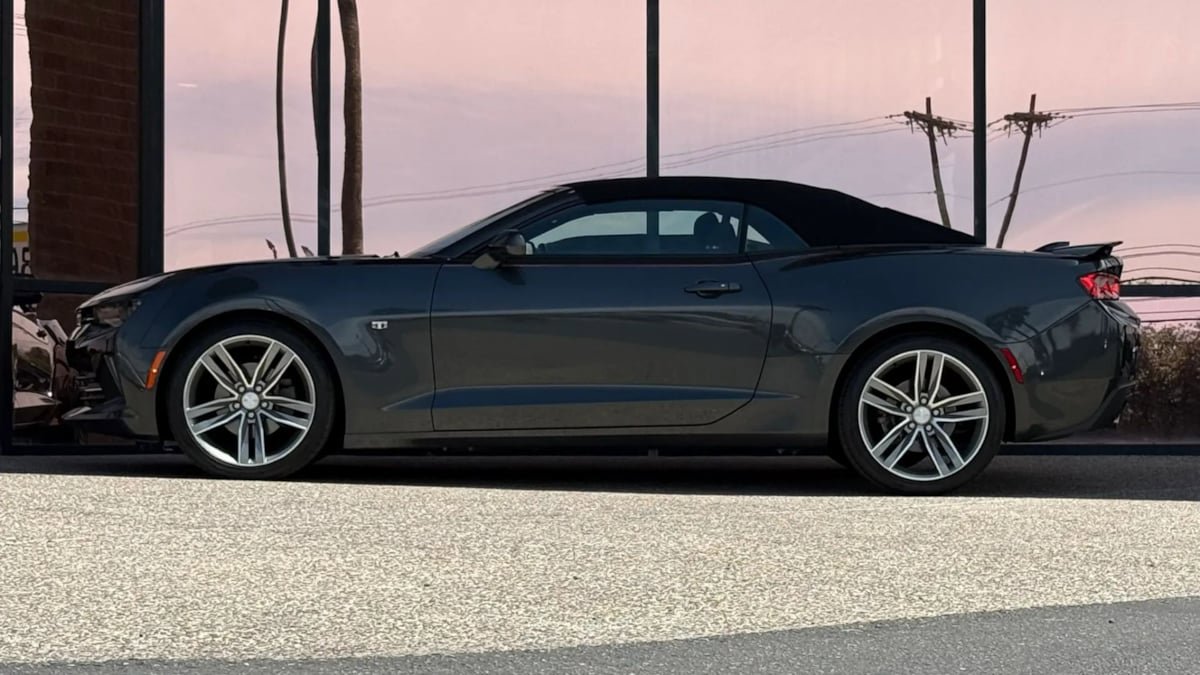 Used 2016 Chevrolet Camaro LT w/ RS Package RWD image 5