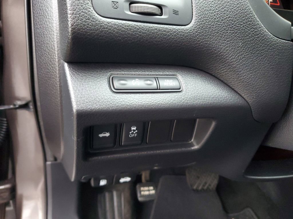 Used 2017 Nissan Altima 2.5 SV image 15