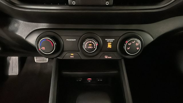 Used 2022 Kia Forte LXS FWD image 21
