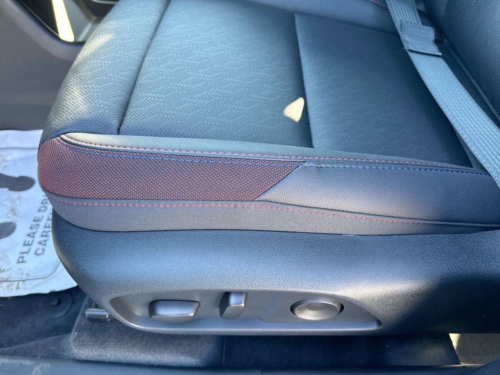 New 2026 Chevrolet Equinox RS image 14