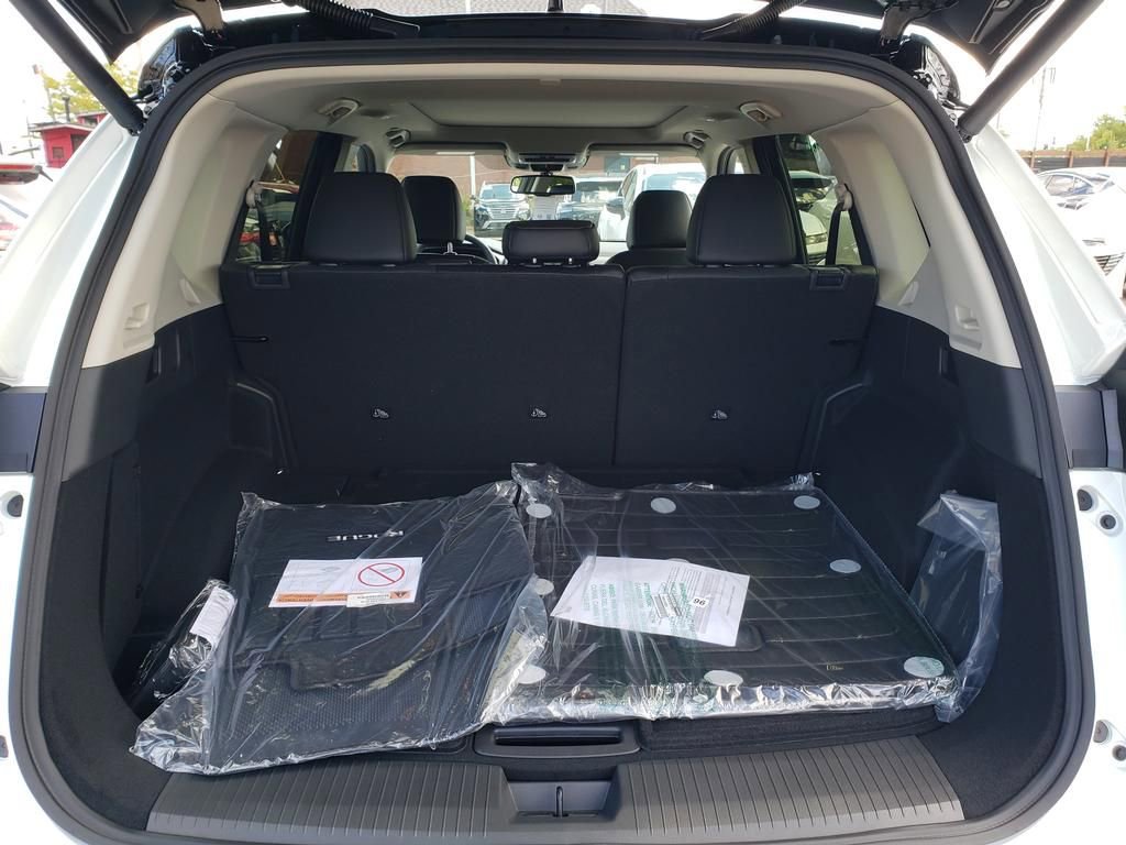 New 2026 Nissan Rogue Platinum w/ Platinum Premium Package image 5