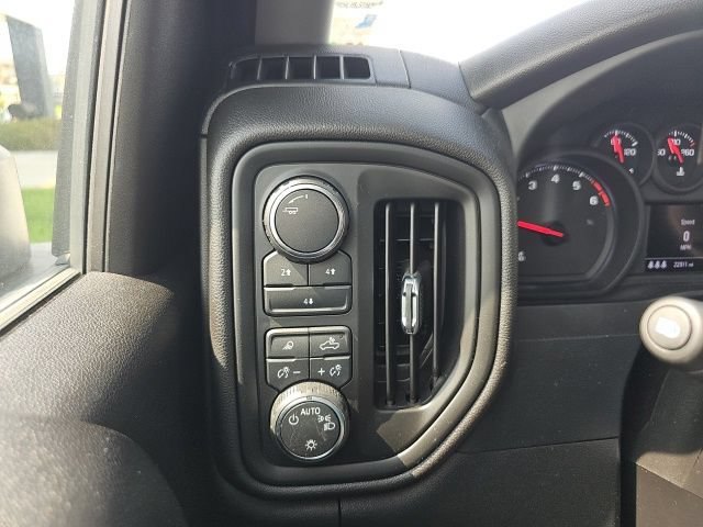 Used 2024 Chevrolet Silverado 2500 Custom w/ Custom Value Package AWD/4WD image 32