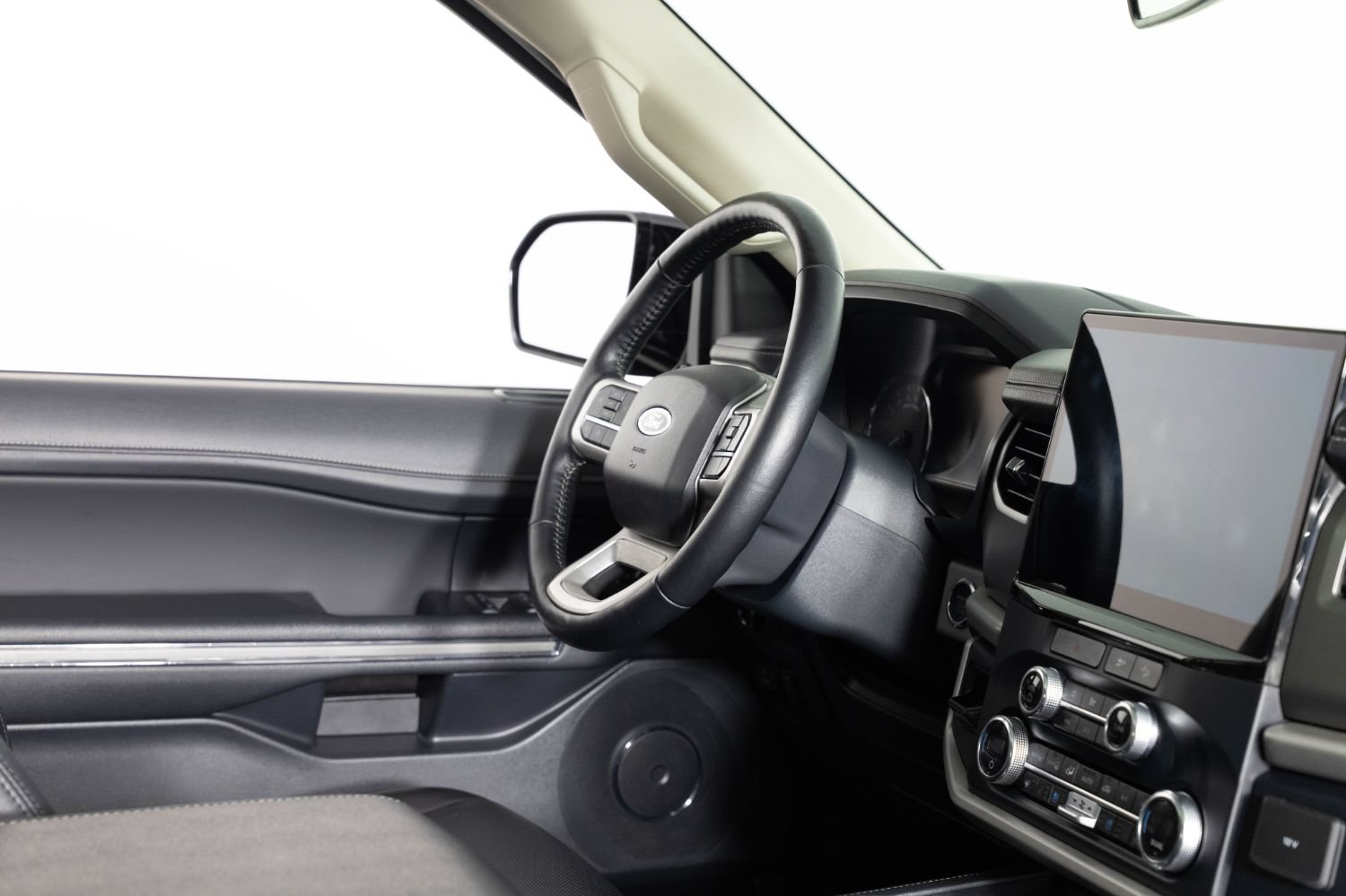 Used 2023 Ford Expedition Max XLT AWD/4WD image 28