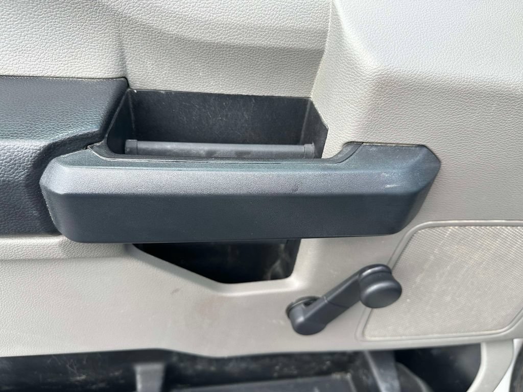 Used 2022 Ford F550 4x4 Regular Cab Super Duty image 10