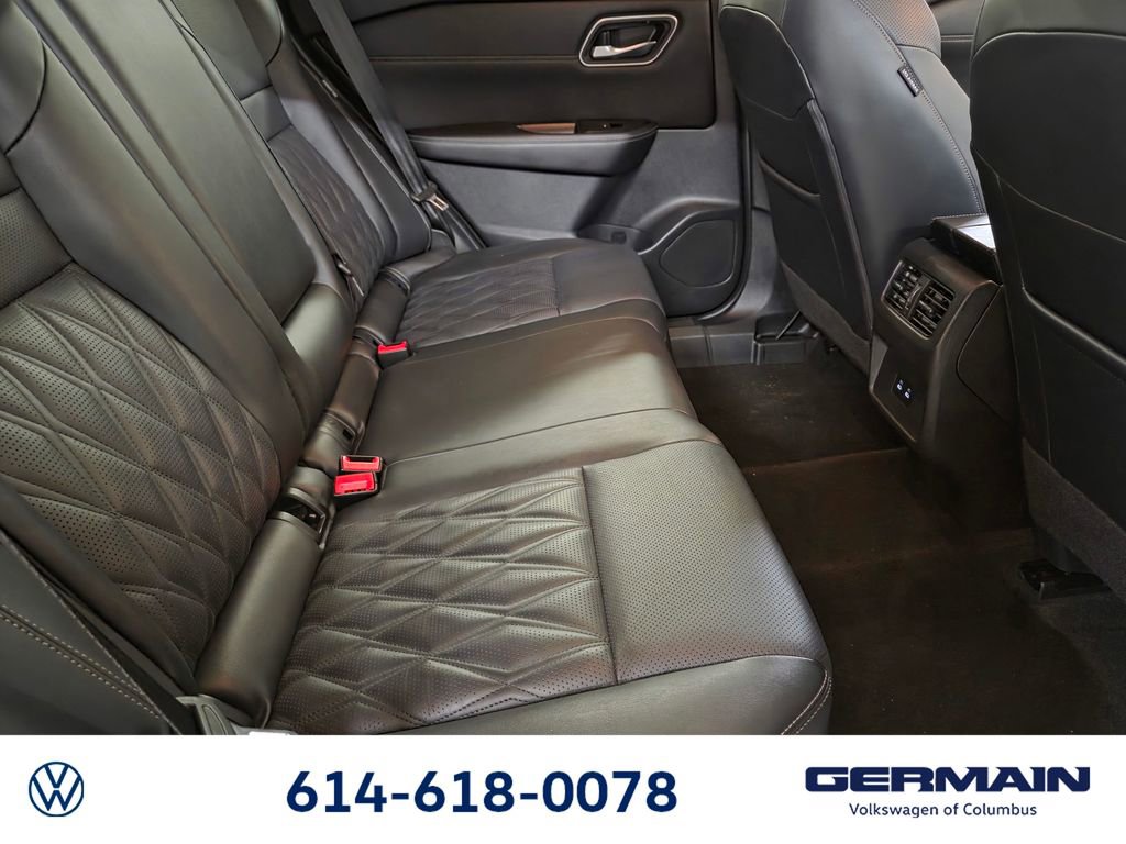 Used 2024 Nissan Rogue Platinum AWD/4WD image 24