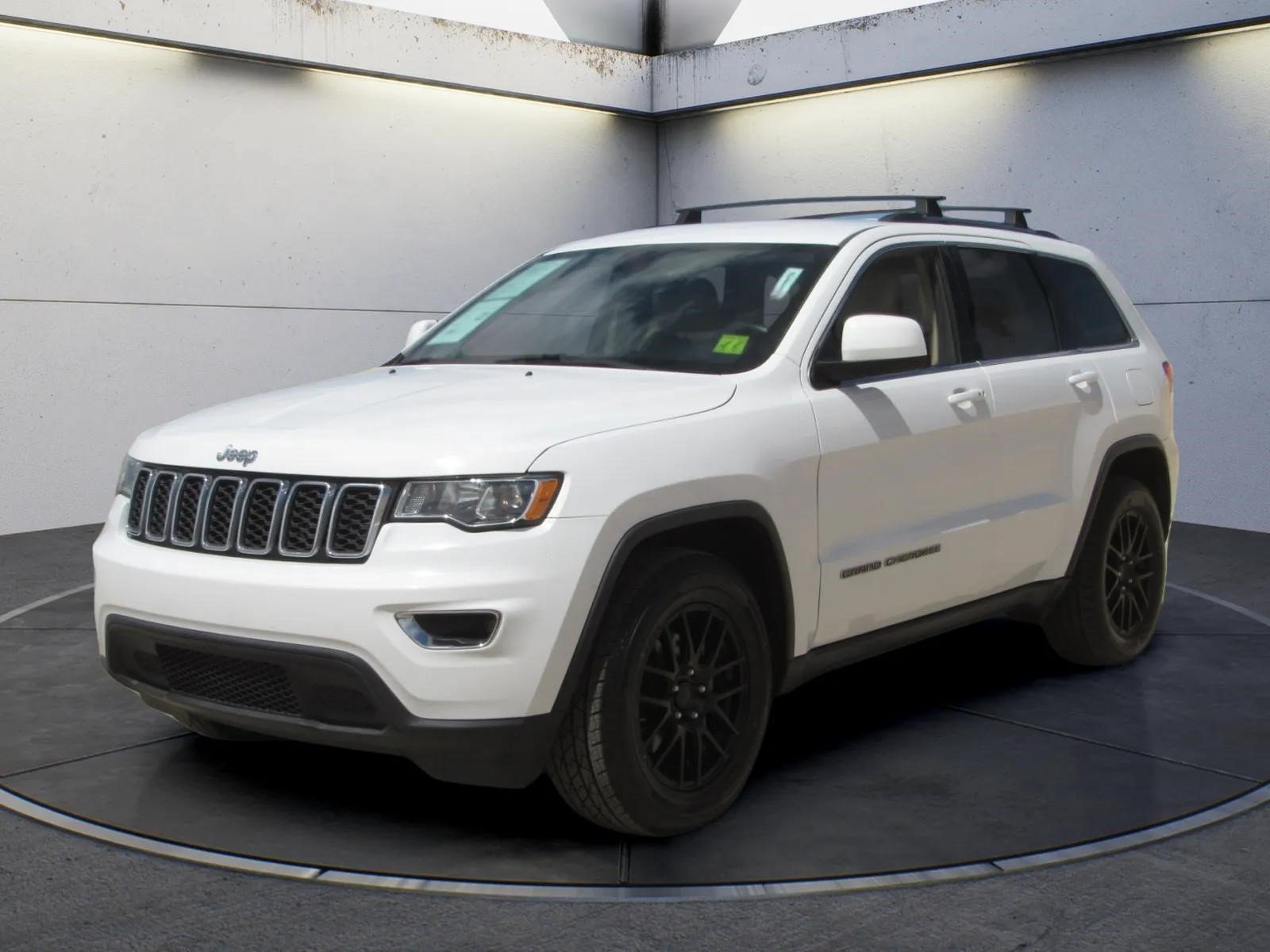 Used 2018 Jeep Grand Cherokee Laredo