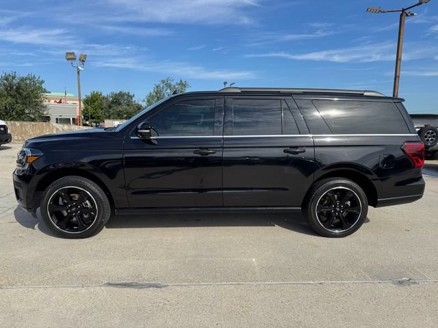 Used 2022 Ford Expedition Max Limited w/ Equipment Group 303A AWD/4WD image 8
