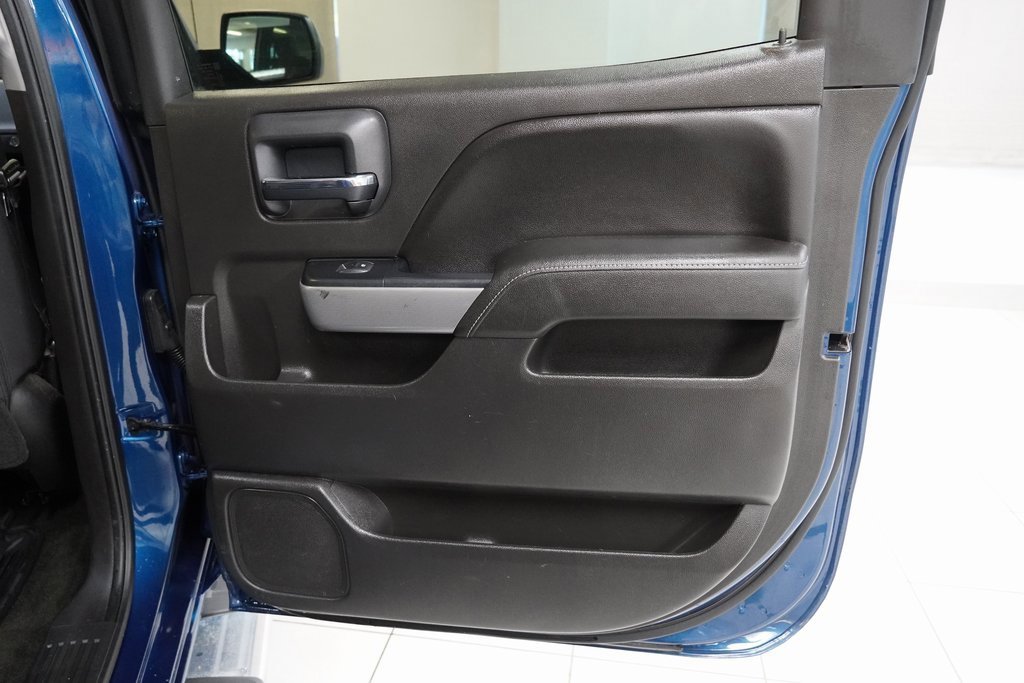 Used 2018 Chevrolet Silverado 1500 LT w/ All Star Edition image 27