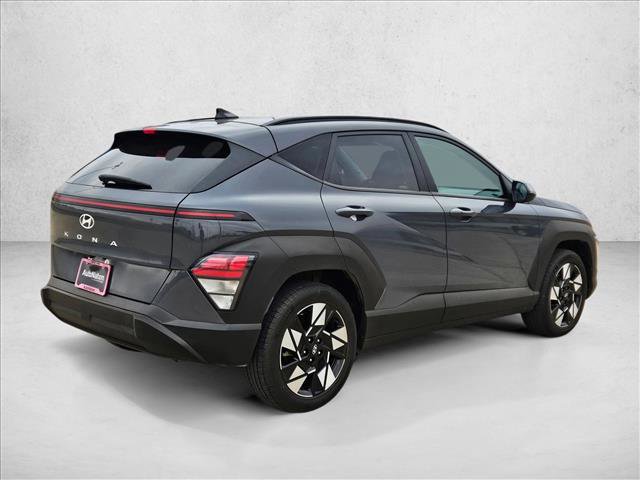Used 2024 Hyundai Kona SEL image 5