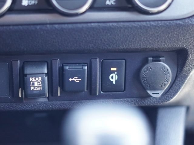 Used 2023 Toyota Tacoma TRD Sport AWD/4WD image 34