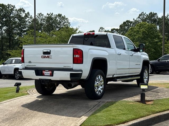 Used 2017 GMC Sierra 2500 Denali w/ Duramax Plus Package AWD/4WD image 7