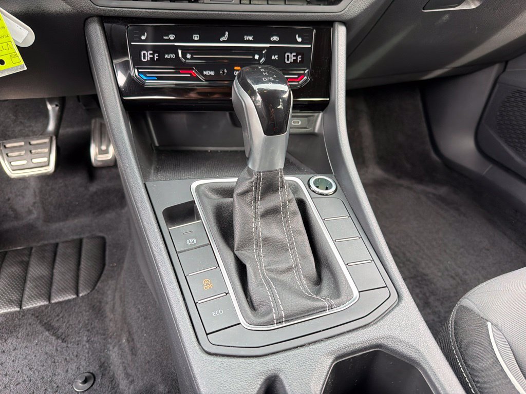 Used 2025 Volkswagen Jetta Sport FWD image 14