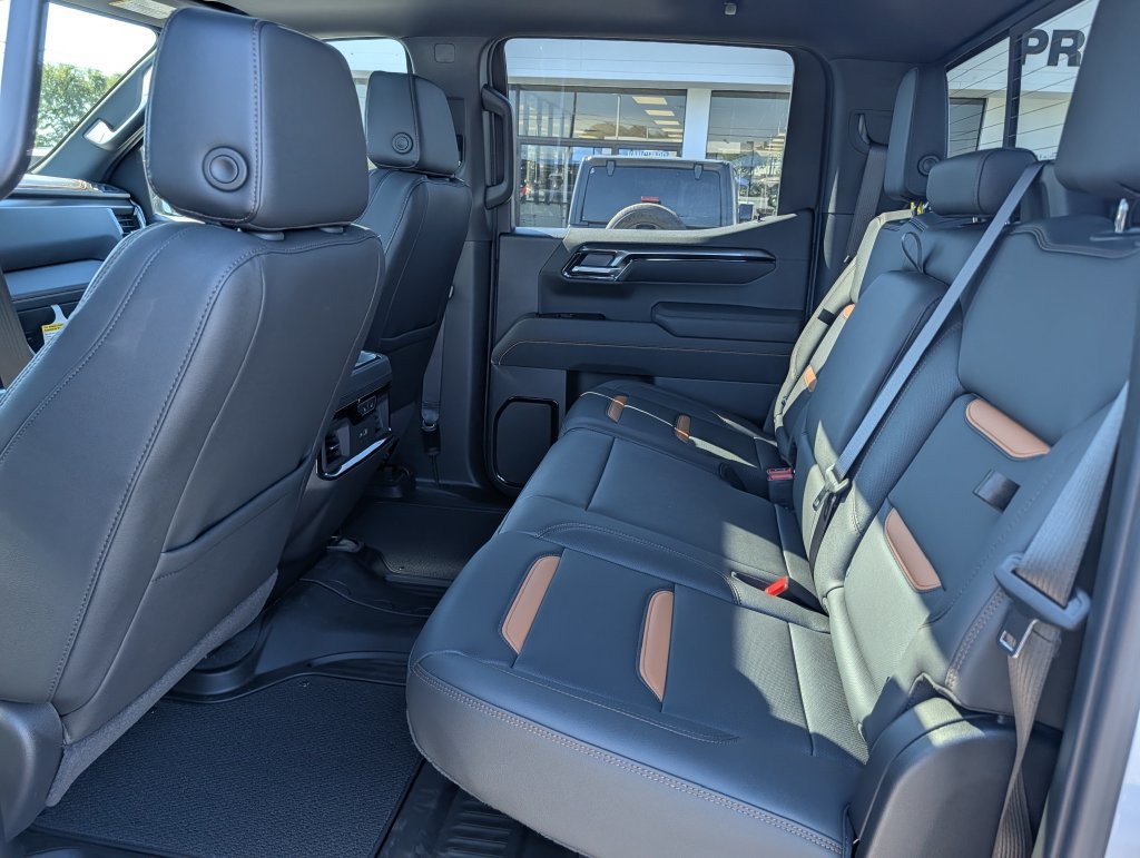 New 2026 GMC Sierra 1500 AT4 w/ AT4 Premium Package AWD/4WD image 27