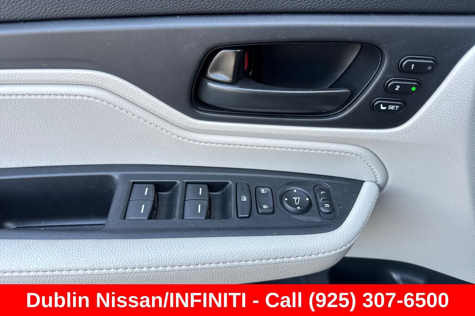 Used 2025 Honda Odyssey EX-L image 12